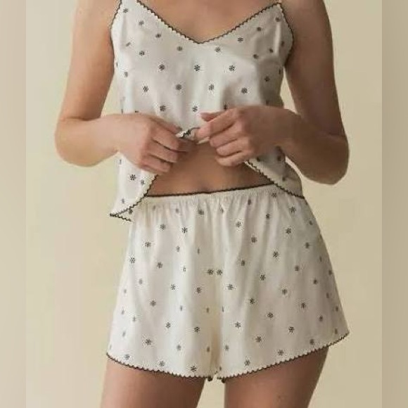 Doen Pants - NWOT Dôen Marilyn Short in Sea Salt